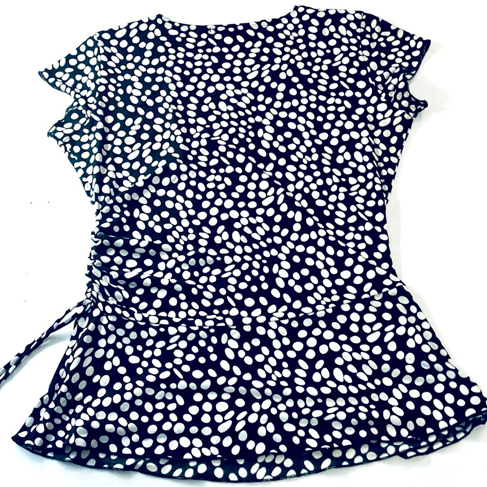 T43 Roz & Ali Ruched Polka Dot Top - Picture 5 of 6